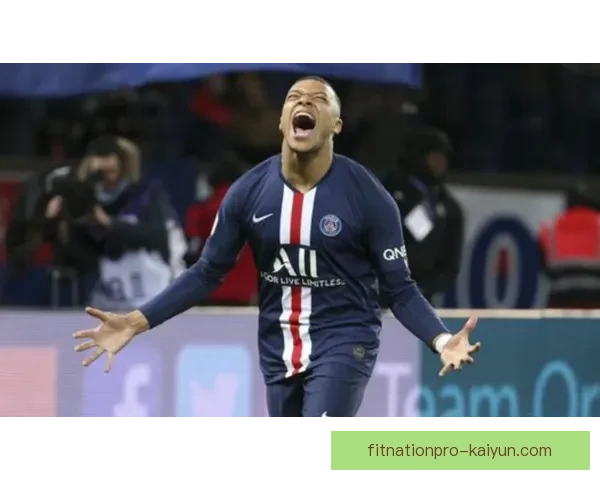 奥德加德合同情况持续引发关注，媒体称他将在未来几周内与俱乐部达成一致。