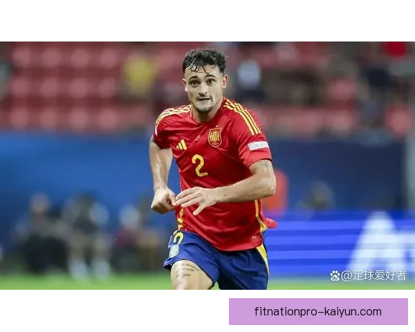 莫利纳在马竞右后卫位置上的表现稳健，助力球队争夺西甲冠军。