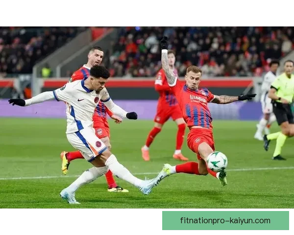 英超联赛：维拉状态回暖，展现出强劲的竞争力与大胜表现